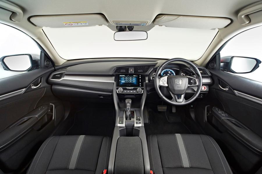  Honda Civic Sedan 2016 года  (AU) (фото 26 из 30)